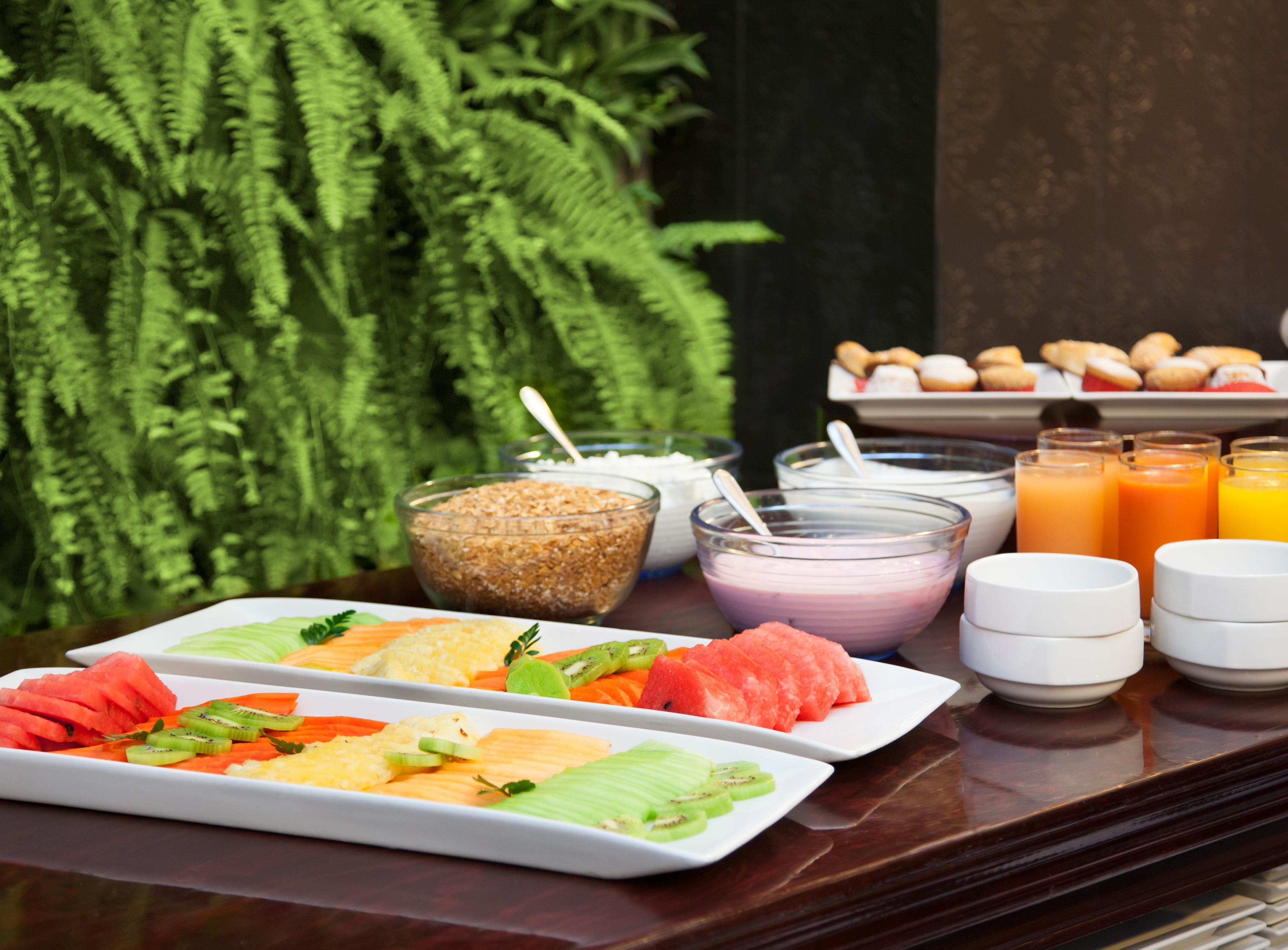 Hotel Geneve Cd De Mexico Eksteriør billede A breakfast buffet