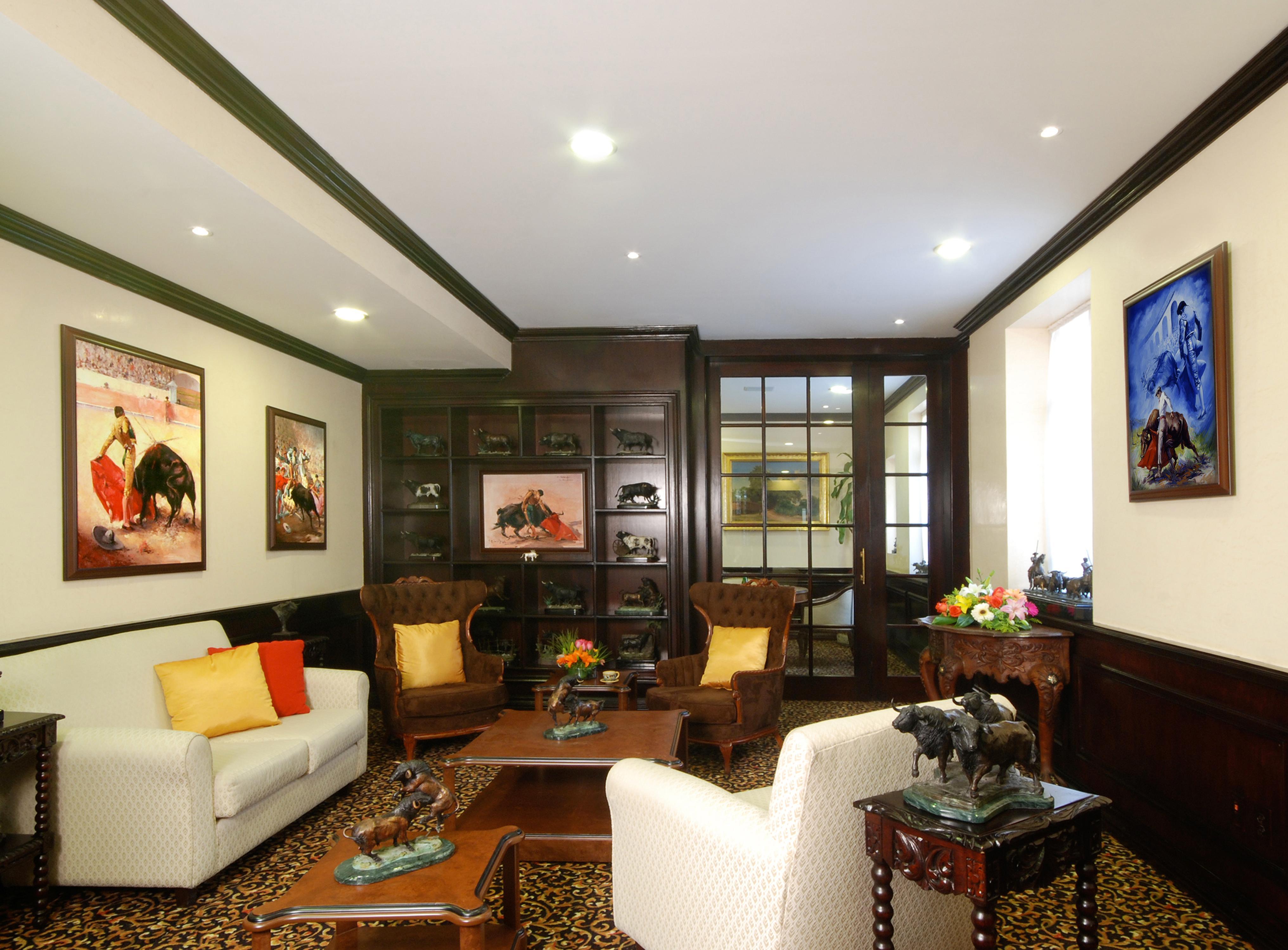Hotel Geneve Cd De Mexico Eksteriør billede The living room of the Governor's Suite